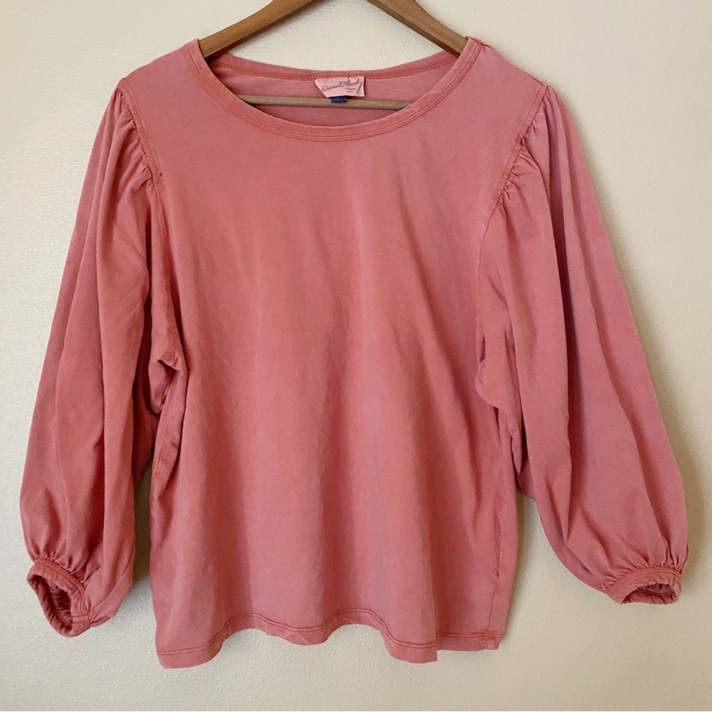 Universal Threads Coral Balloon Sleeve Top